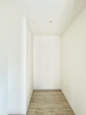 ̑@EH[NCN[[bgtŐԂLpł܂B