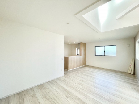 rO@rO㕔ɂ̗͐pB邢zɕ܂ԂŉƑcI