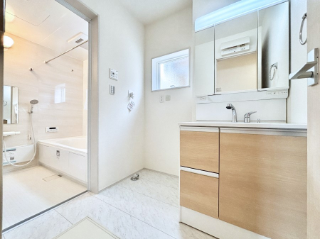 ���̑��@�L�X�Ƃ�Ƃ�̂��郉���h���[�X�y�[�X