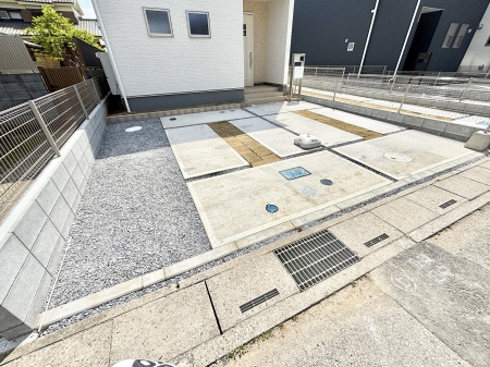 �@�����Ɍ������Ȃ����ԃX�y�[�X�B