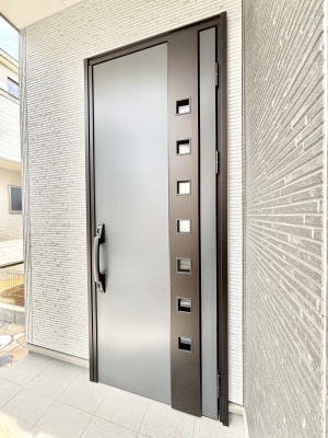 ���ց@��؂ȉƑ��A���q���o�}���錺�ցB