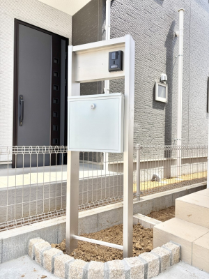 ���̑��@�V���v���f�U�C���̃|�X�g�B