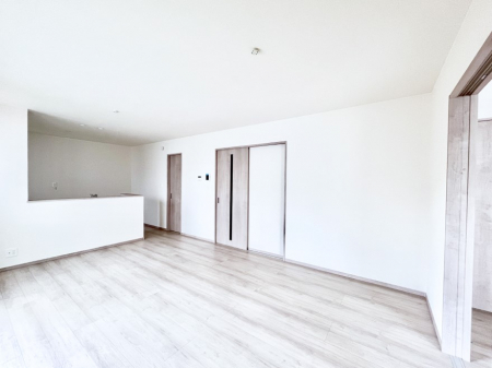 ���̑����ρ@�Ƒ������R�ƏW�܂�e���̃X�y�[�X�ɂȂ肻��