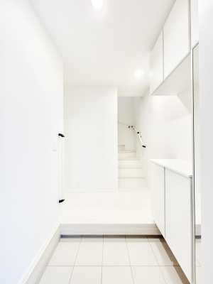 ց@Ƒ₨qlC悭o}ł鉸₩ȕ͋ČւłB