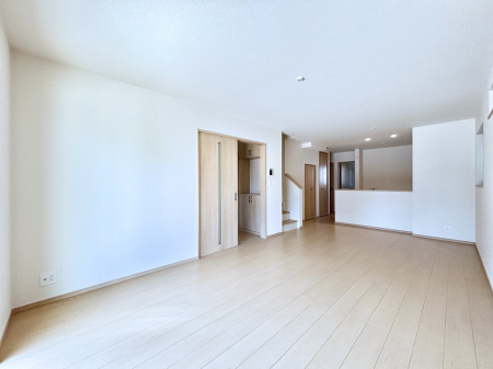 ���r���O�@�������������͋C�̂k�c�j�͉Ƒ��݂�Ȃ̉��K���  