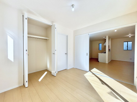 ���̑����ρ@���r���O�ׂ̗ɂ���m���B�����J�����čL�����p���邱�Ƃ��\�ł��B  