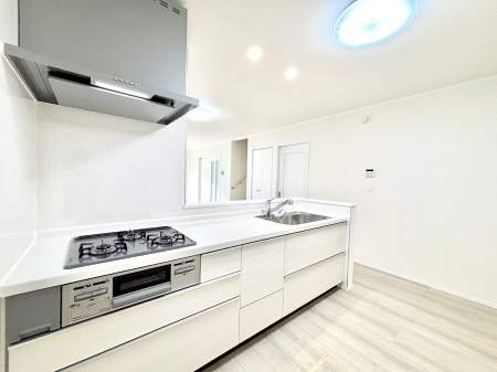 �L�b�`���@�������������I�ɁA�y�����I�V�X�e���L�b�`��  