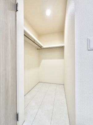 ���̑��@���ʏ��̃E�H�[�N�C���N���[�[�b�g�͉Ƒ��݂�Ȃŋ��L�ł��܂��B