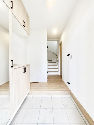 ց@Ƒ₨qlC悭o}ł鉸₩ȕ͋ČւłB