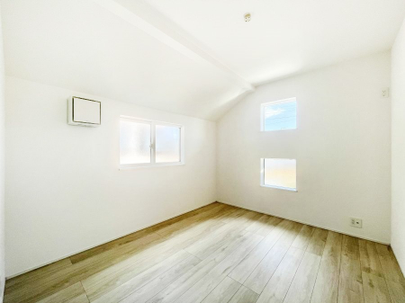 �Q���@�g���₷���`�Ńx�b�g��Ƌ�̒u�����ɂ����邱�Ƃ�����܂���B   