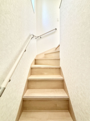 ���̑��@�K�i�͎肷��t���Ȃ̂ŏ����Ȃ��q���܂₲����̕������S�ł�  