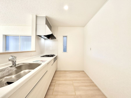 �L�b�`���@��Ƃ肠��L�b�`���ł͂��Ƒ��Ɗy�������������ł��܂��B