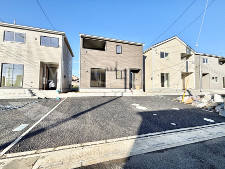 ���n�O�ώʐ^�@�����Ղ�̗z���ƊJ�����ɕ�܂�閾�邢�Z�܂�  