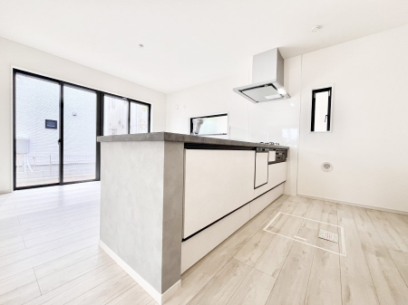 �L�b�`���@���������Ȃ��炲�Ƒ��Ƃ̉�b���y���߂�ΖʃJ�E���^�[�L�b�`��