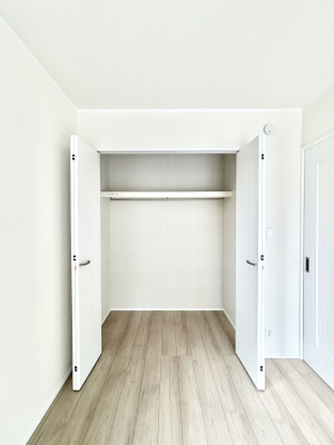 ���[�@�����Ղ�̎��[�X�y�[�X�ŉ��K�ɕ�点���� 