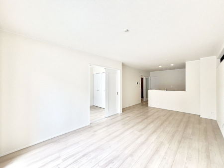 ���r���O�@�Z�ޕ��̌��������o�����A�C���e���A���l����̂��y���݂ȃ��r���O�ł��I 