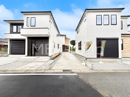 ���n�O�ώʐ^�@���܂����n�`�́A�ԓ��ɖʂ��Ă��炸�A�Â��Ńv���C�x�[�g���𖡂킦�闧�n�ł��B 