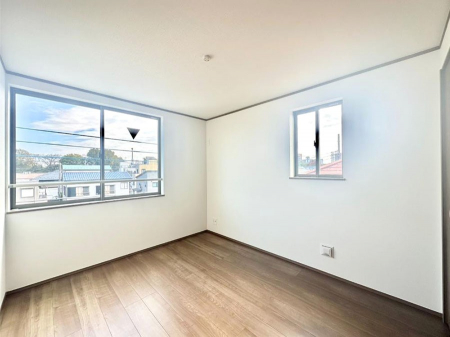 ���̑����ρ@2�ʍ̌����m�ۂ������邢��ԁB�Ƒ��݂�Ȃ����K�ȕ�炵����������݌v�ł��B