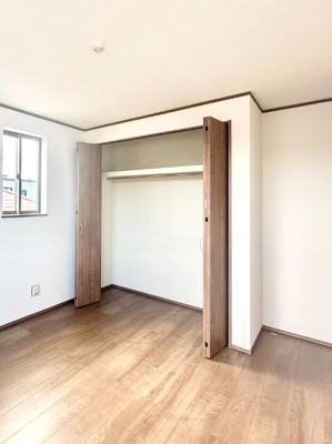 ���[�@�����Ղ�̎��[�X�y�[�X�ŉ��K�ɕ�点���� 