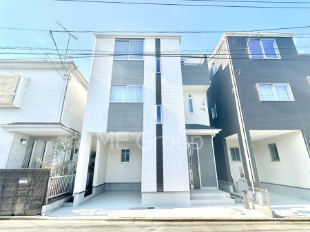 ���n�O�ώʐ^�@�������ꂽ�O�ρA�㎿�ȏZ��Ԃ��L���鎺���͉i�����S���ĉ߂�����Z���ł��B 