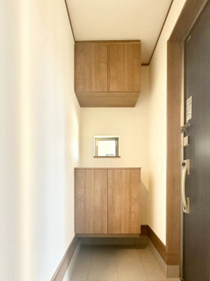 ���̑����ρ@�����Ղ���[�ł���V���[�Y�{�b�N�X�ŉƑ��S���̌C���A���ւ�������B  