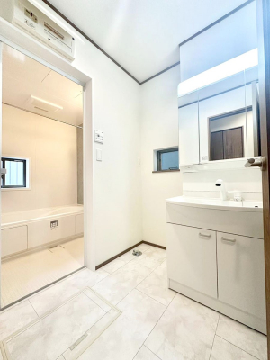 ���ʑ�E���ʏ��@���邢���ʏ��͖����̐g�x�x���y�����ł����Ⴂ�����ł��B