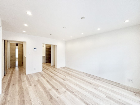 ���r���O�@���R�Ƃ��Ƒ����W�܂�e���̋�ԁI