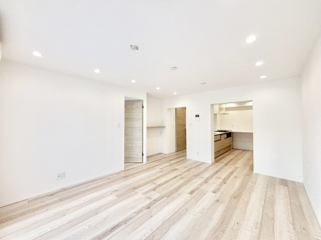 ���r���O�@�؂̉����肪�₳�����t���[�����O�͈��炬�������炷�Z���