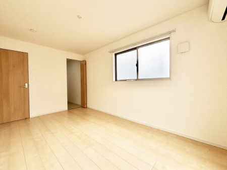 �Q���@�E�H�[�N�C���N���[�[�b�g�����邨�����B�G�߂��Ƃ̓���ւ����s�v�ŕ֗��ł��I  