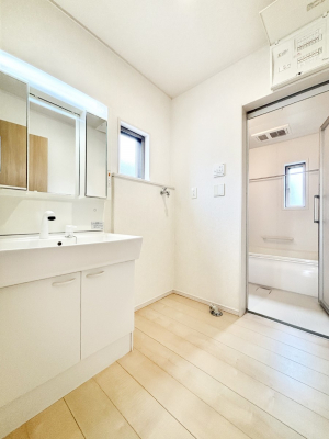 ���ʑ�E���ʏ��@�������̂�����K��Ԃł��B�����̐g�x�x���C�����ǂ����g�������܂��B 