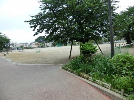 ���ӊ��@���w�Z 700m �u�؎s���u�؏��w�Z