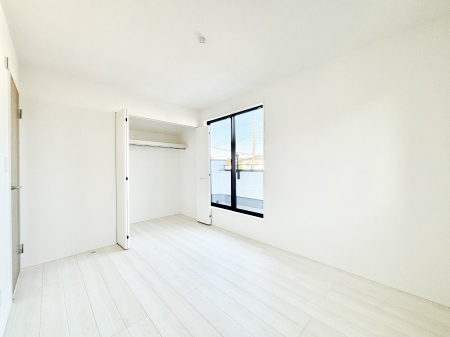 ���̑����ρ@�o���R�j�[���J�������v���X���Ă����m��