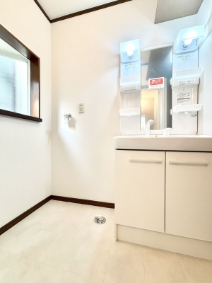 ʑEʏ@傫₷OʋŐʑ́AgȂ݃`FbN┧̂ɂ߂łB 