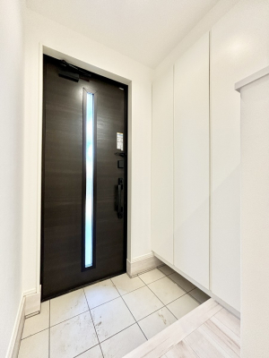 ���ց@���փh�A�ɃX���b�h���C���������Ă���̂Ō��̉��o�����Ă���܂��I 