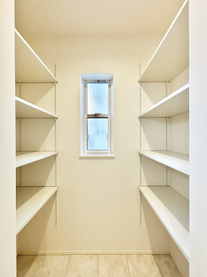 ���[�@���ʏ��ɂ͉��I�t�����[�X�y�[�X�I�^�I����o�X�p�i�A�����h���[�p�i�����[�ł��܂��I