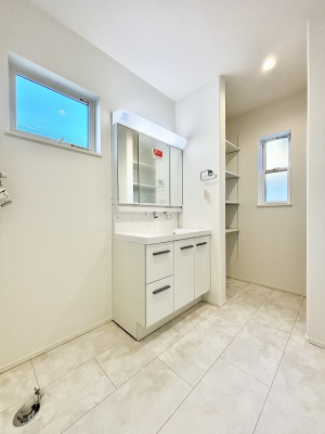 ���ʑ�E���ʏ��@�傫�����₷���O�ʋ��Ő�����������ʑ�́A�g�����Ȃ݃`�F�b�N�┧�̂������ɂ������߂ł��B 