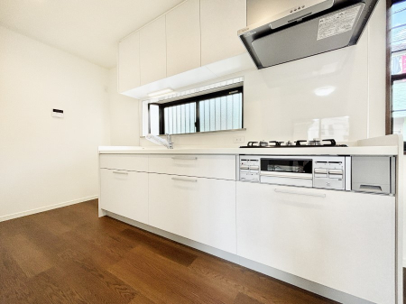 Lb`@̂閾邢Lb`BCɂ𗧂܂B 