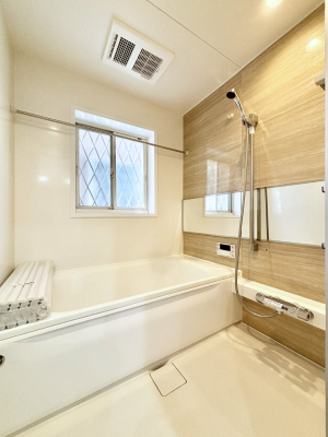 �����@����̔�����₷��؂ȃo�X�^�C���B�������Ƃ����C���y����Ŕ����Ƃ肽���ł��ˁI  