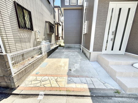 �@�����Ɍ������Ȃ����ԃX�y�[�X�B