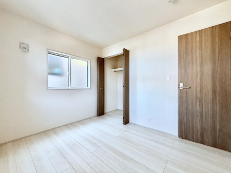 �q�������@�q�ǂ������ɂ҂�����̖��邢��ԁB  