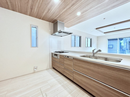 �L�b�`���@�H��@�E�򐅊�E�R�c���R�����Ȃǃf�U�C�������@�\�������˔������V�X�e���L�b�`���I