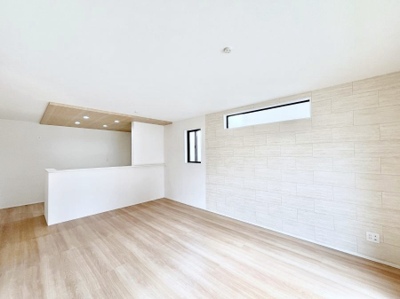 ���r���O�@�Z�ޕ��̌��������o�����A�C���e���A���l����̂��y���݂ȃ��r���O�ł��I 