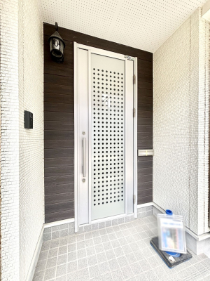 ���ց@��؂ȉƑ��A���q���o�}���錺�ցB