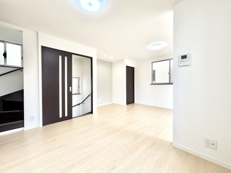 ���r���O�@���r���O�K�i���Ƒ��̏Ί�Ɖ�b���Ȃ��ł���܂�  