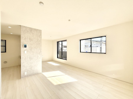 ���r���O�@�Z�ޕ��̌��������o�����A�C���e���A���l����̂��y���݂ȃ��r���O�ł��I 