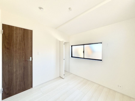 �q�������@���q���܂̂������Ƃ��Ă��I�ߗނ̐������ڂɕ֗��ȃN���[�[�b�g�t���̗m���B