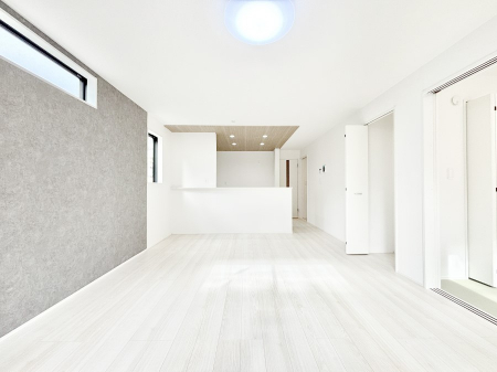 ӊ@wZ 1040m xmsJwZ