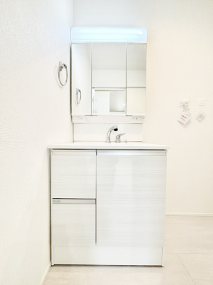 ӊ@X[p[ 1100m ȂuؔX