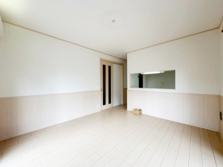 ���r���O�@���Ƒ��̉�b���͂��ށA�J���I�Ȃk�c�j