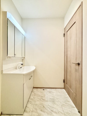 ���̑��@�������̂��郉���h���[�X�y�[�X